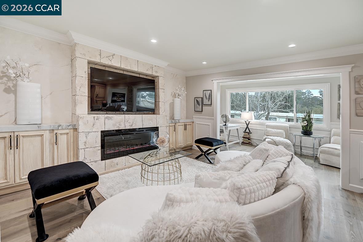 2601 Pine Knoll Dr # 8