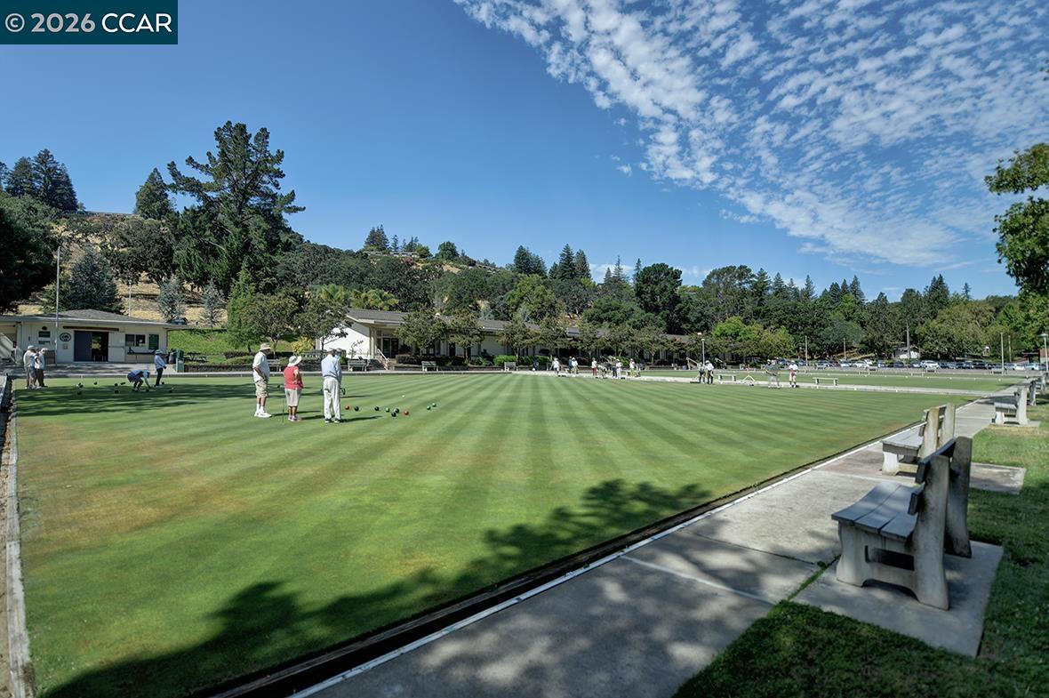 2601 Pine Knoll Dr # 8