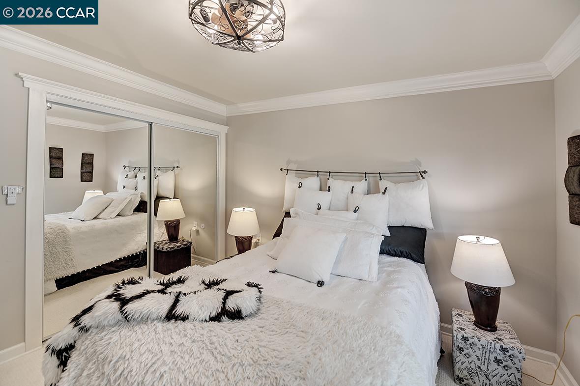 1184 Rockledge Ln # 5