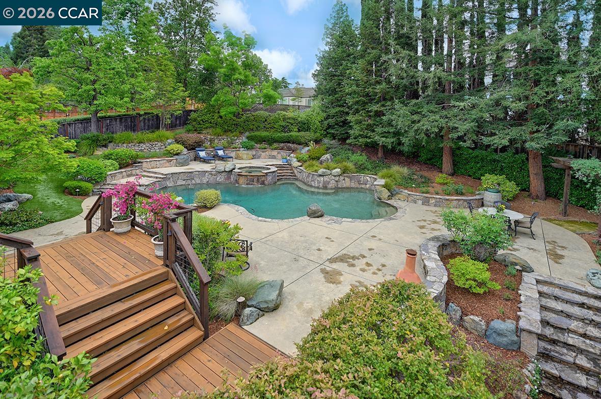 304 Livorna Heights Rd