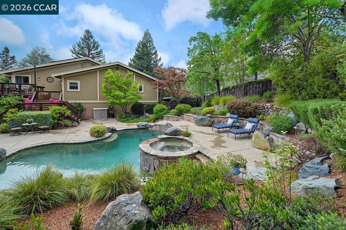 304 Livorna Heights Rd