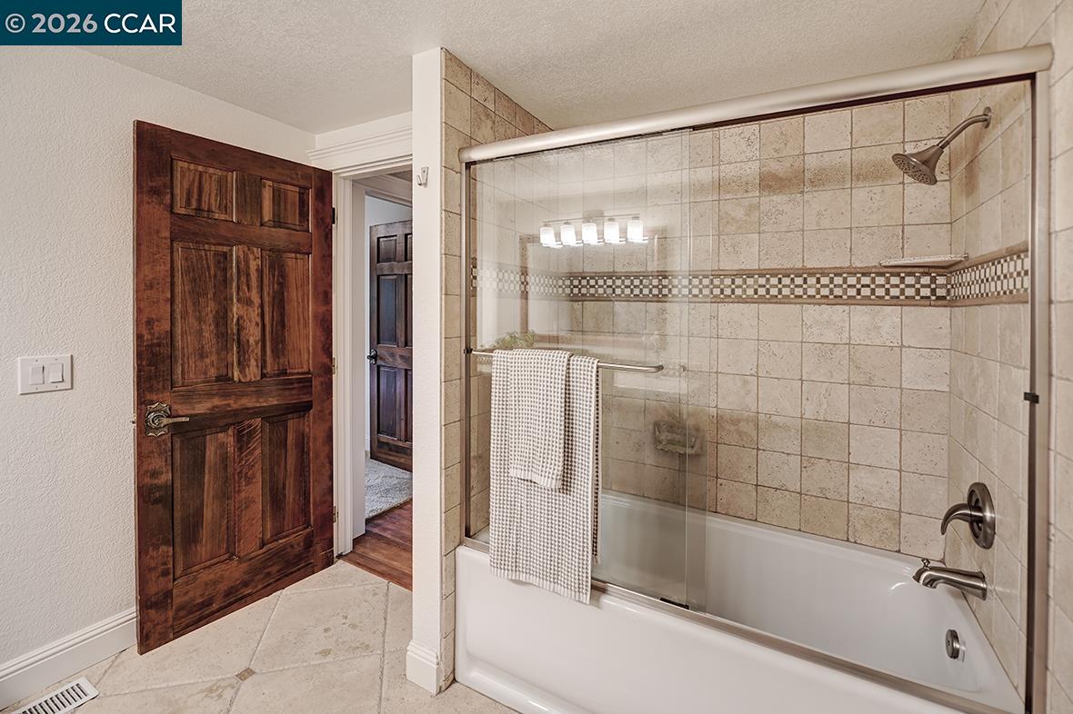 304 Livorna Heights Rd