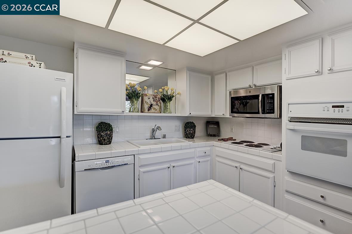 1129 Avenida Sevilla # 4C