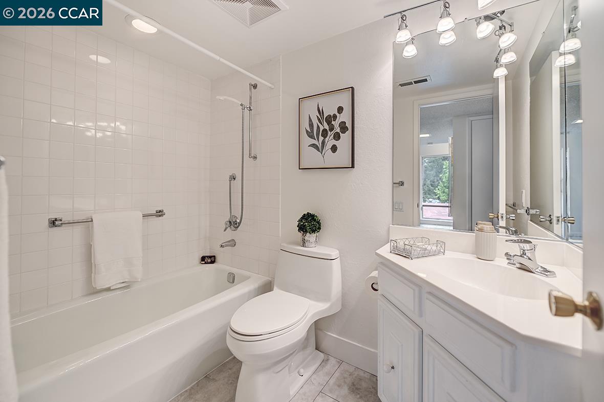 1129 Avenida Sevilla # 4C