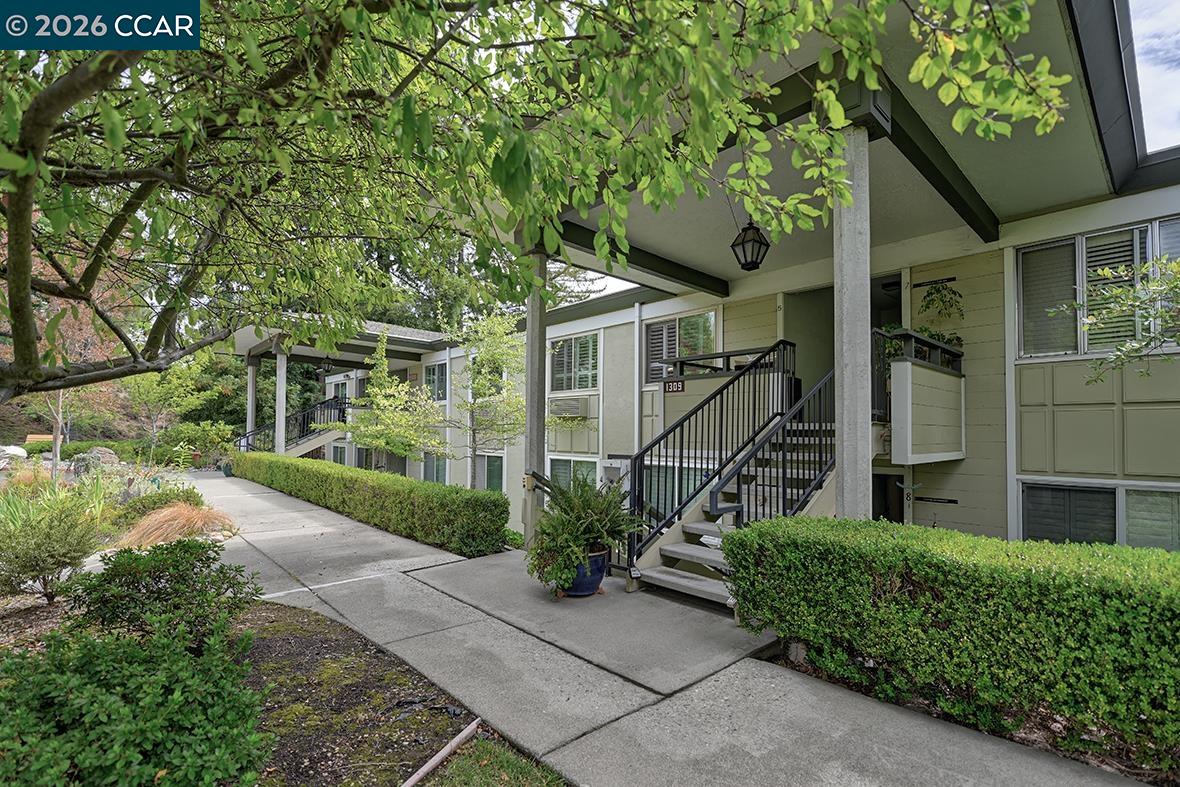 1309 Skycrest Dr # 5