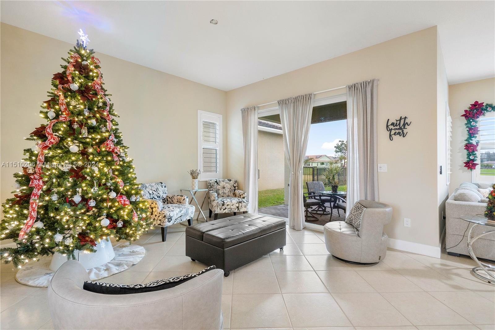 15133 Goldfinch Cir