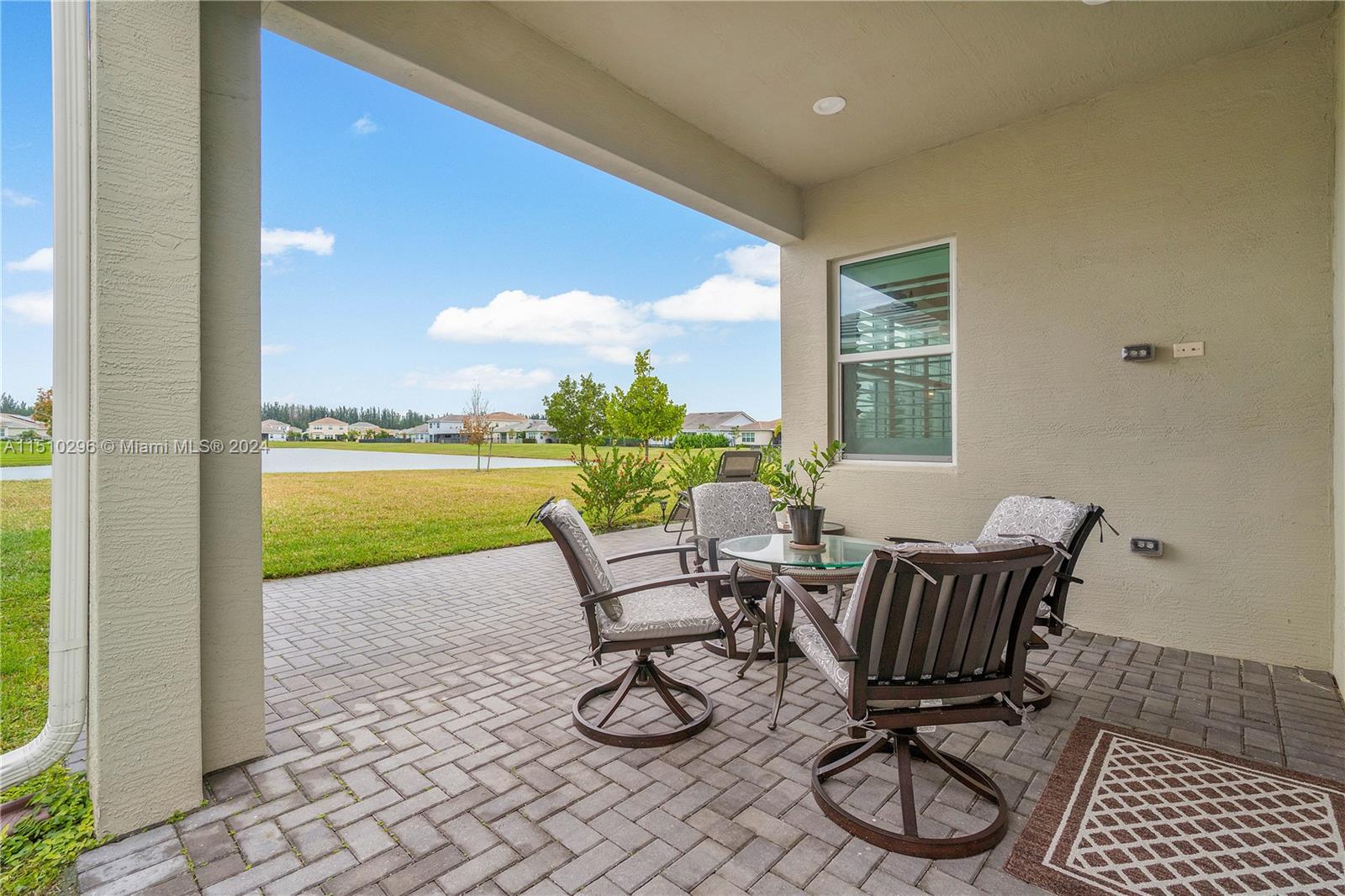 15133 Goldfinch Cir