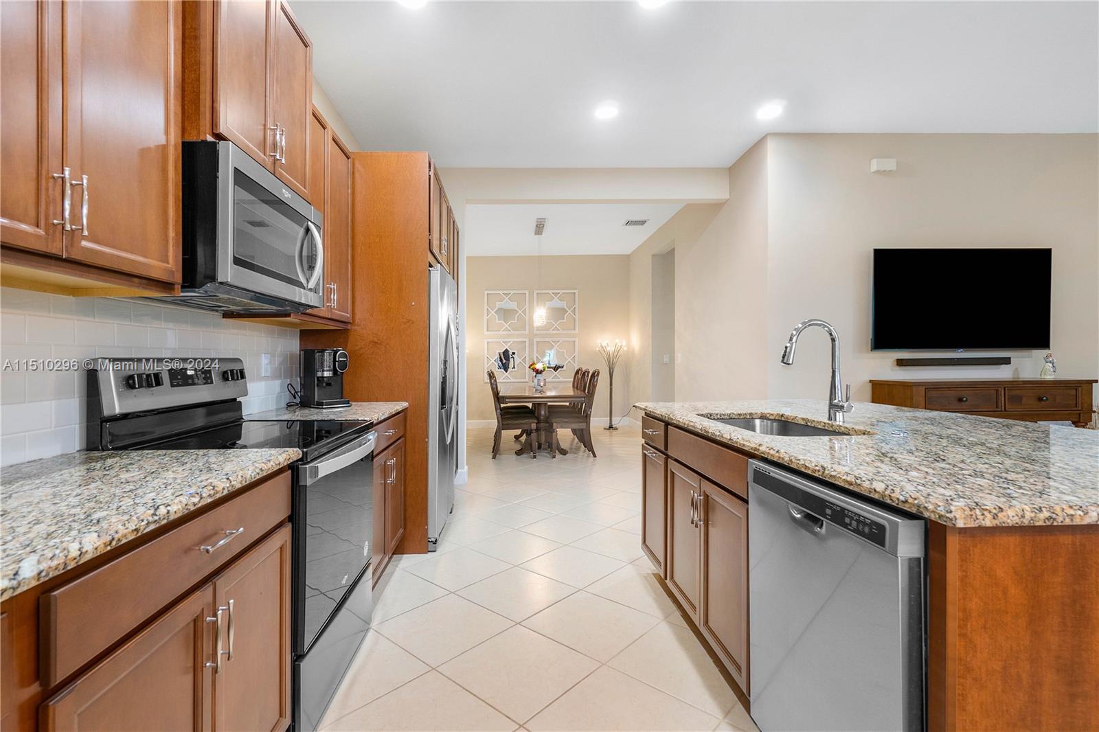 15133 Goldfinch Cir