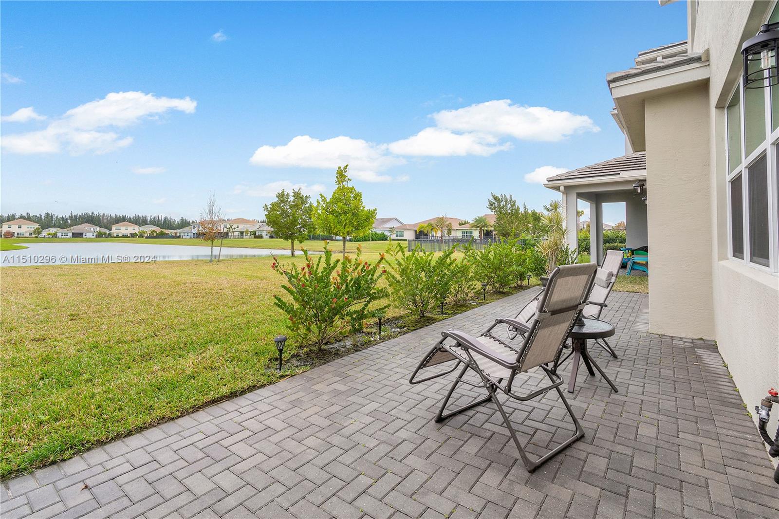 15133 Goldfinch Cir