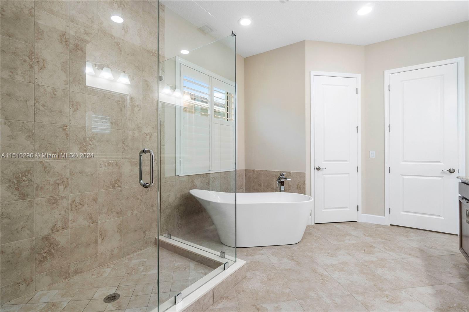 15133 Goldfinch Cir