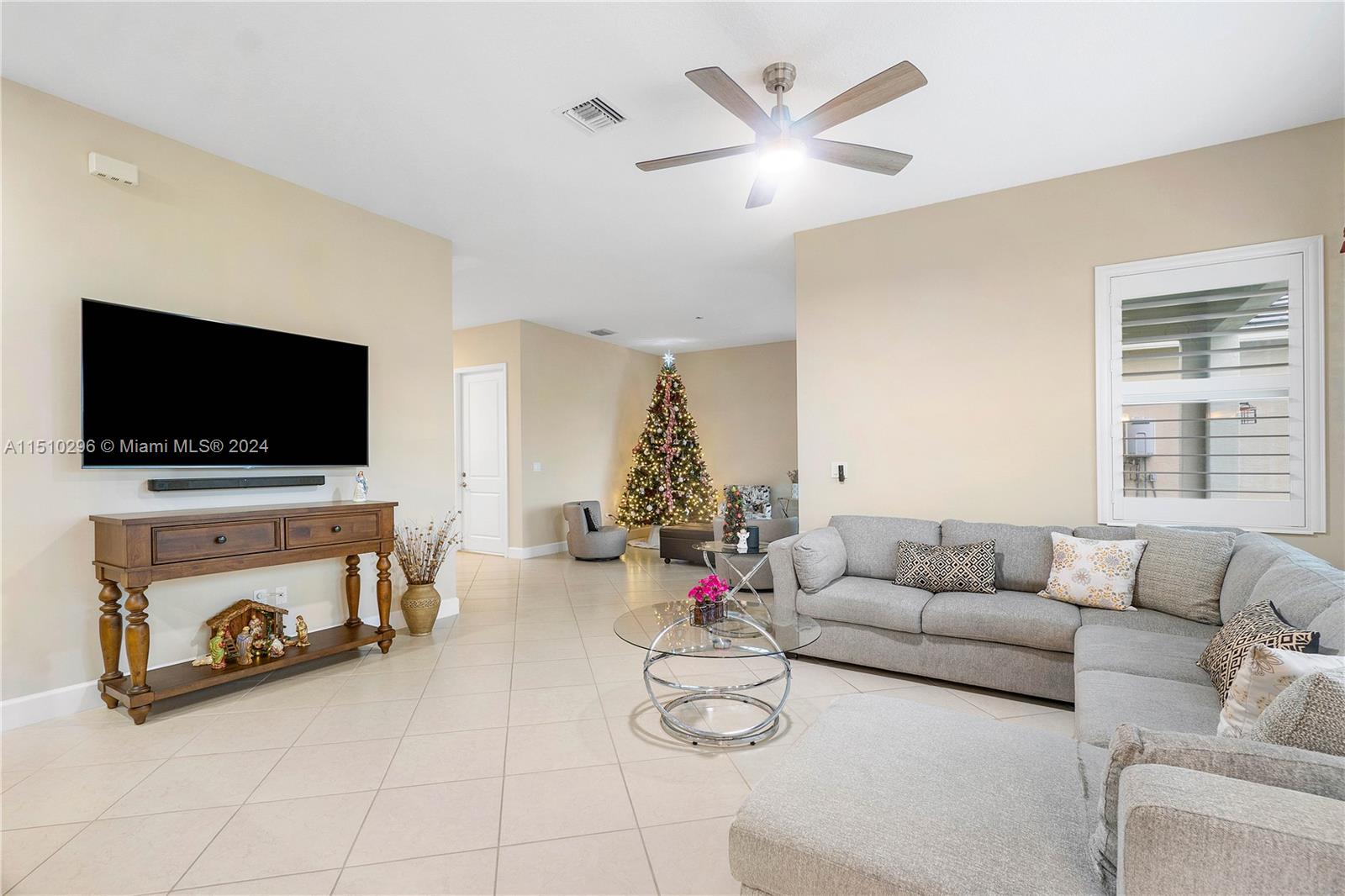 15133 Goldfinch Cir