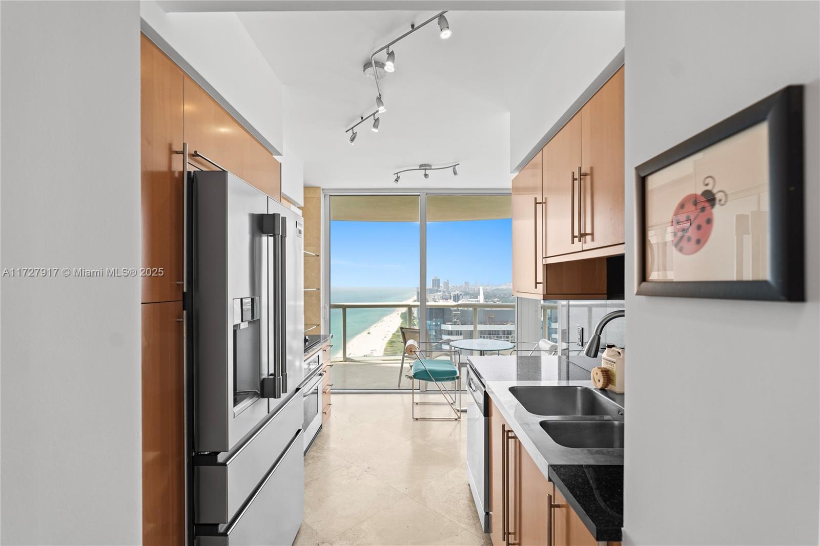 6365 Collins Ave # 3806