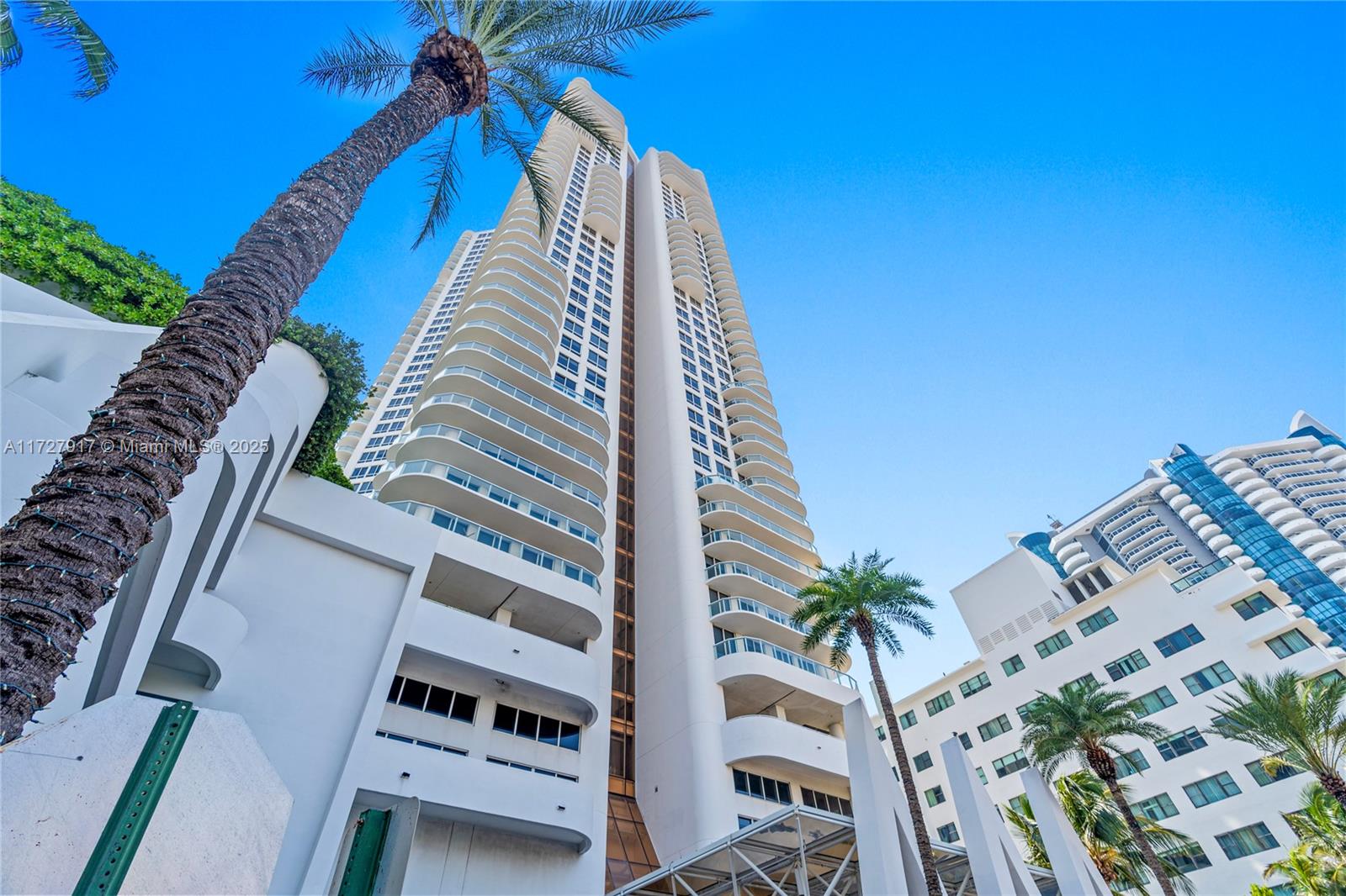 6365 Collins Ave # 3806