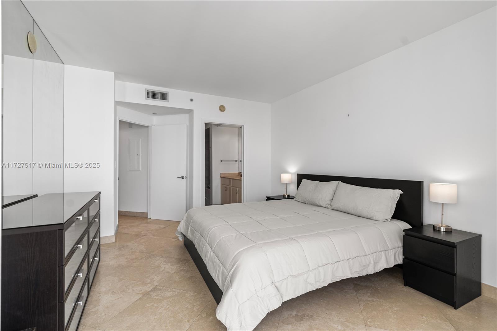 6365 Collins Ave # 3806