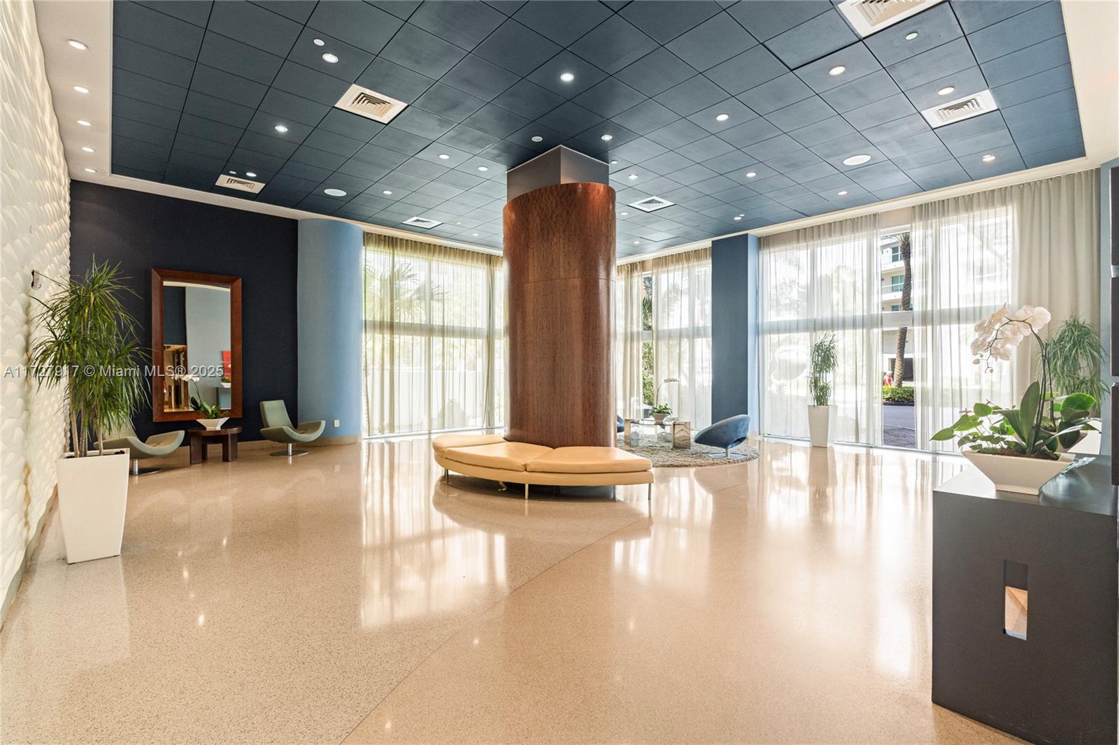 6365 Collins Ave # 3806