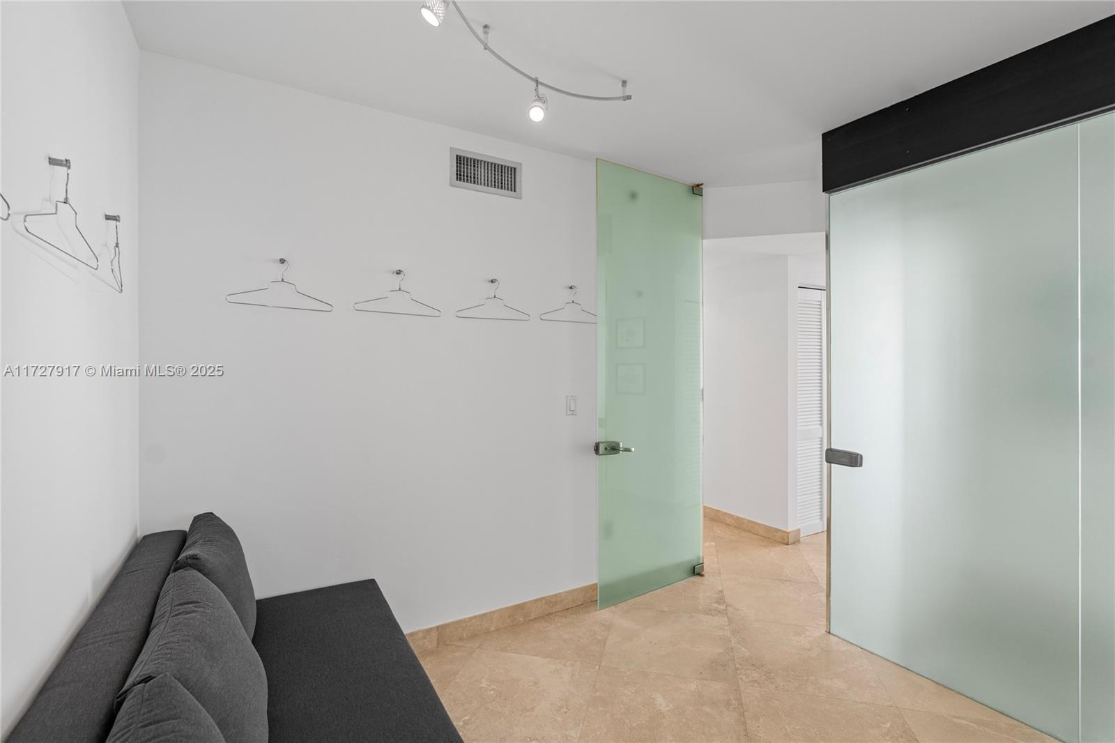 6365 Collins Ave # 3806