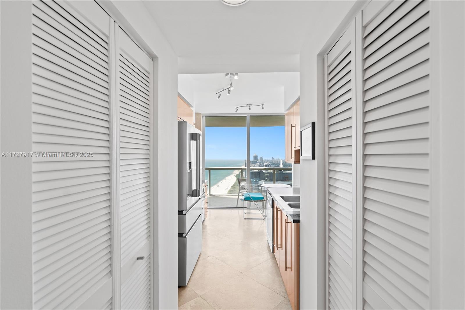 6365 Collins Ave # 3806