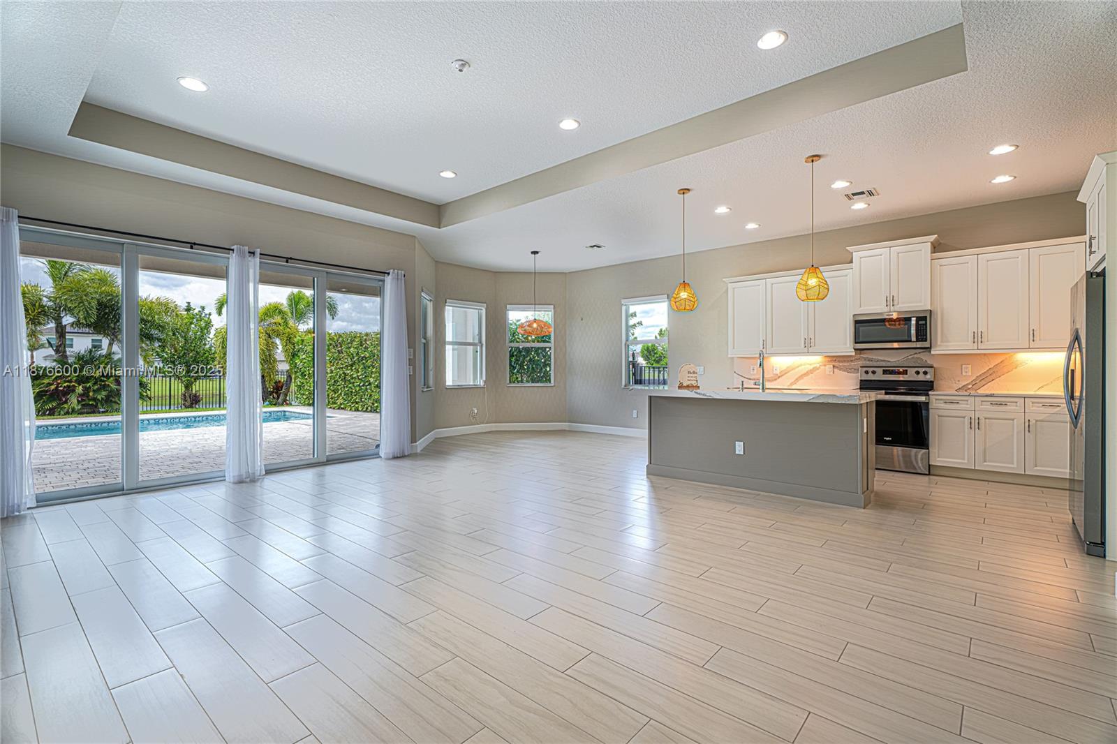 15431 Goldfinch Cir