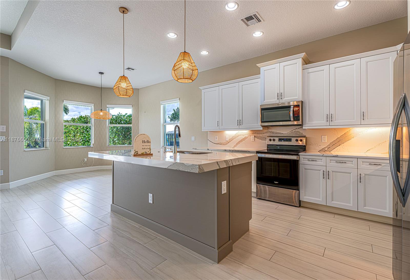 15431 Goldfinch Cir