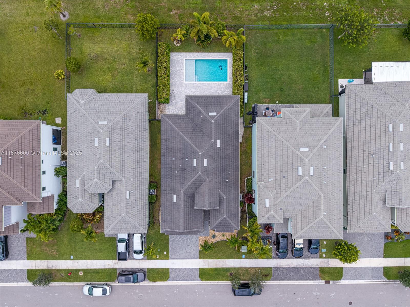 15431 Goldfinch Cir