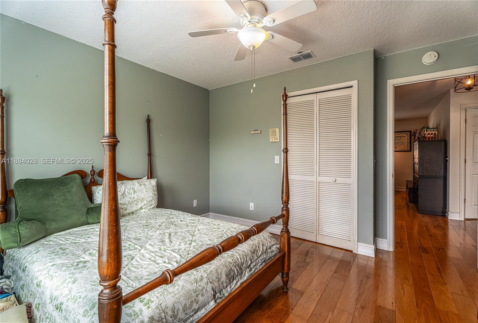 1963 S Prairie Dunes Ct