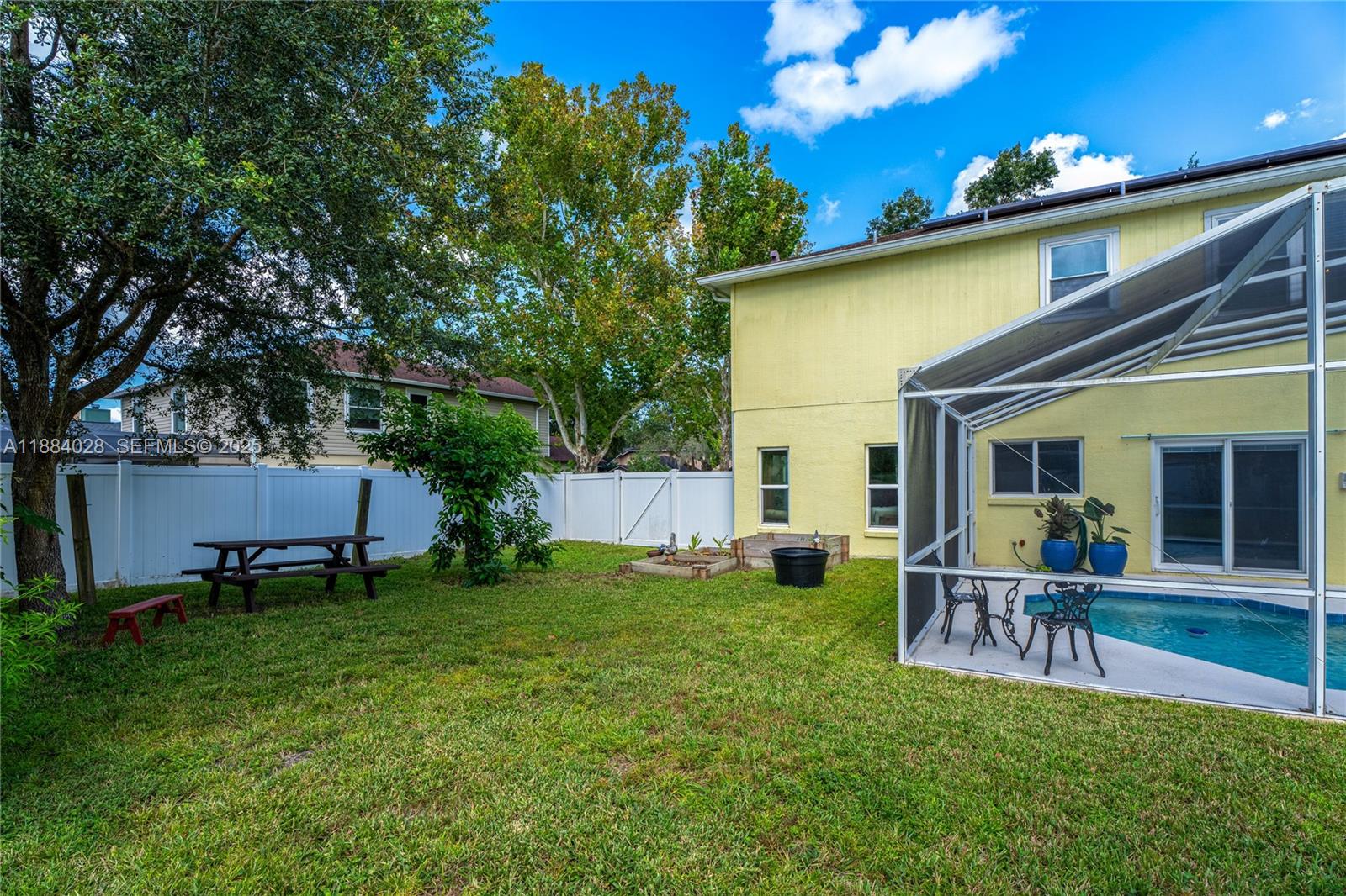 1963 S Prairie Dunes Ct