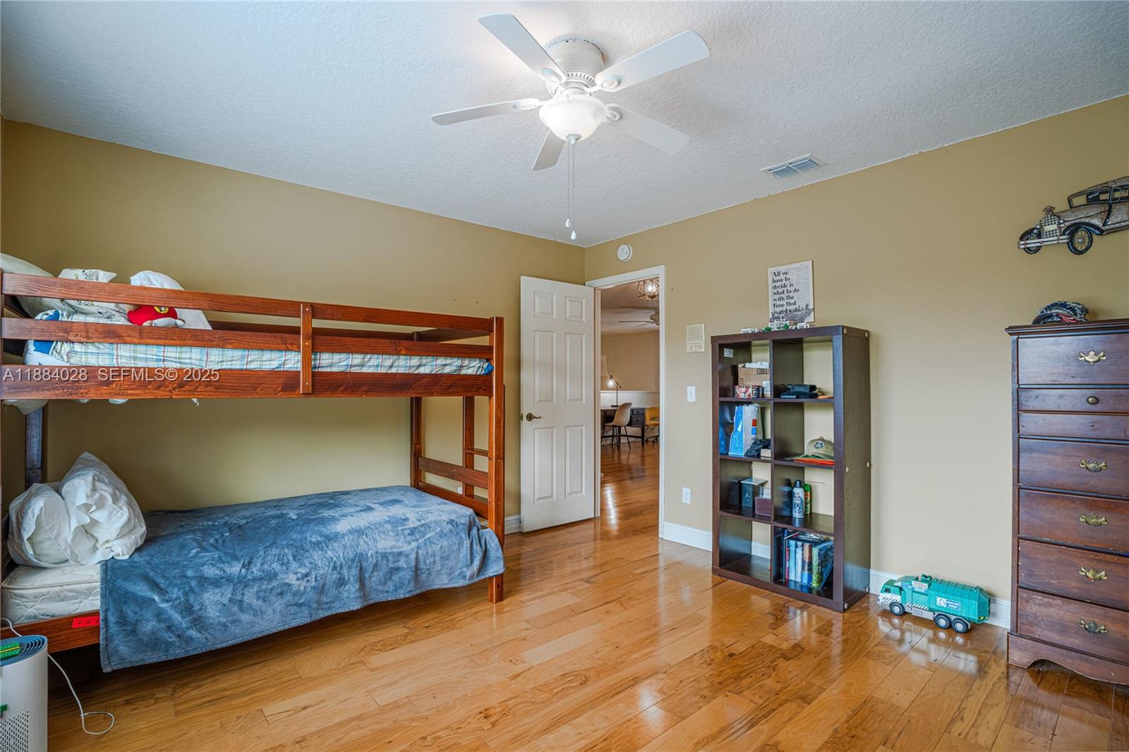 1963 S Prairie Dunes Ct