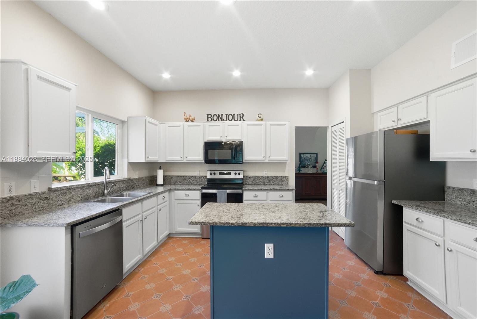 1963 S Prairie Dunes Ct