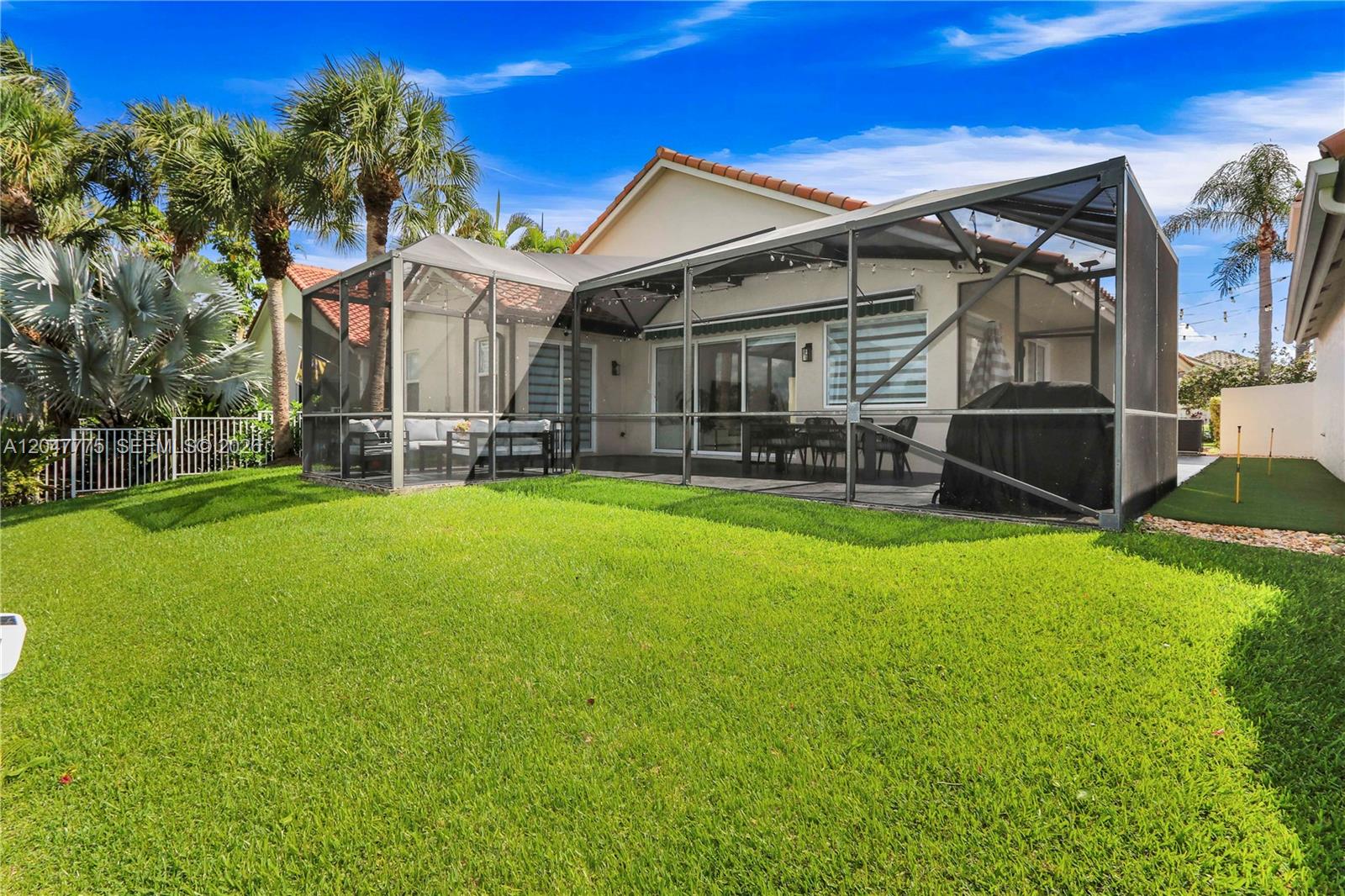 1530 W Lacosta Dr W