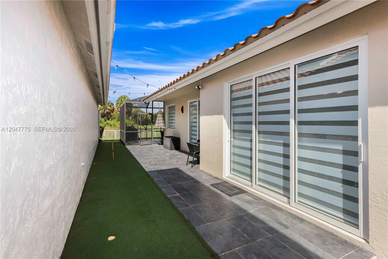 1530 W Lacosta Dr W