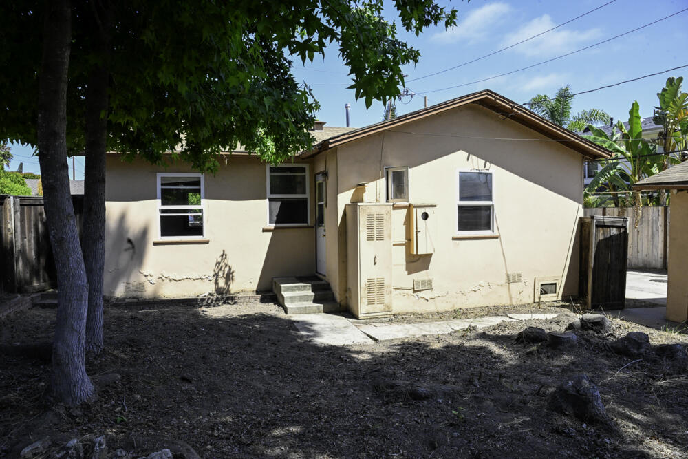 337 E Calle Laureles