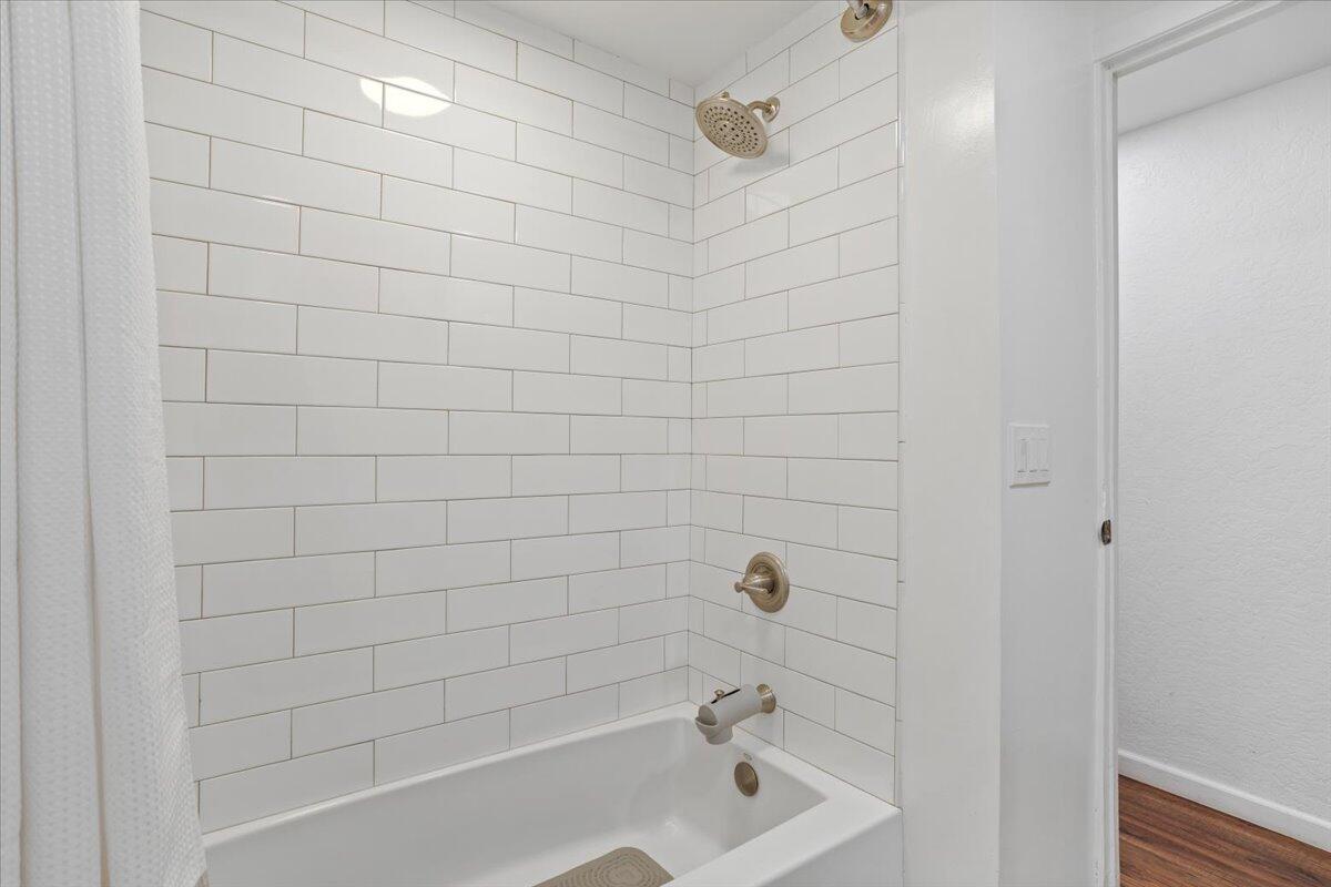 5700 Via Real Unit 106