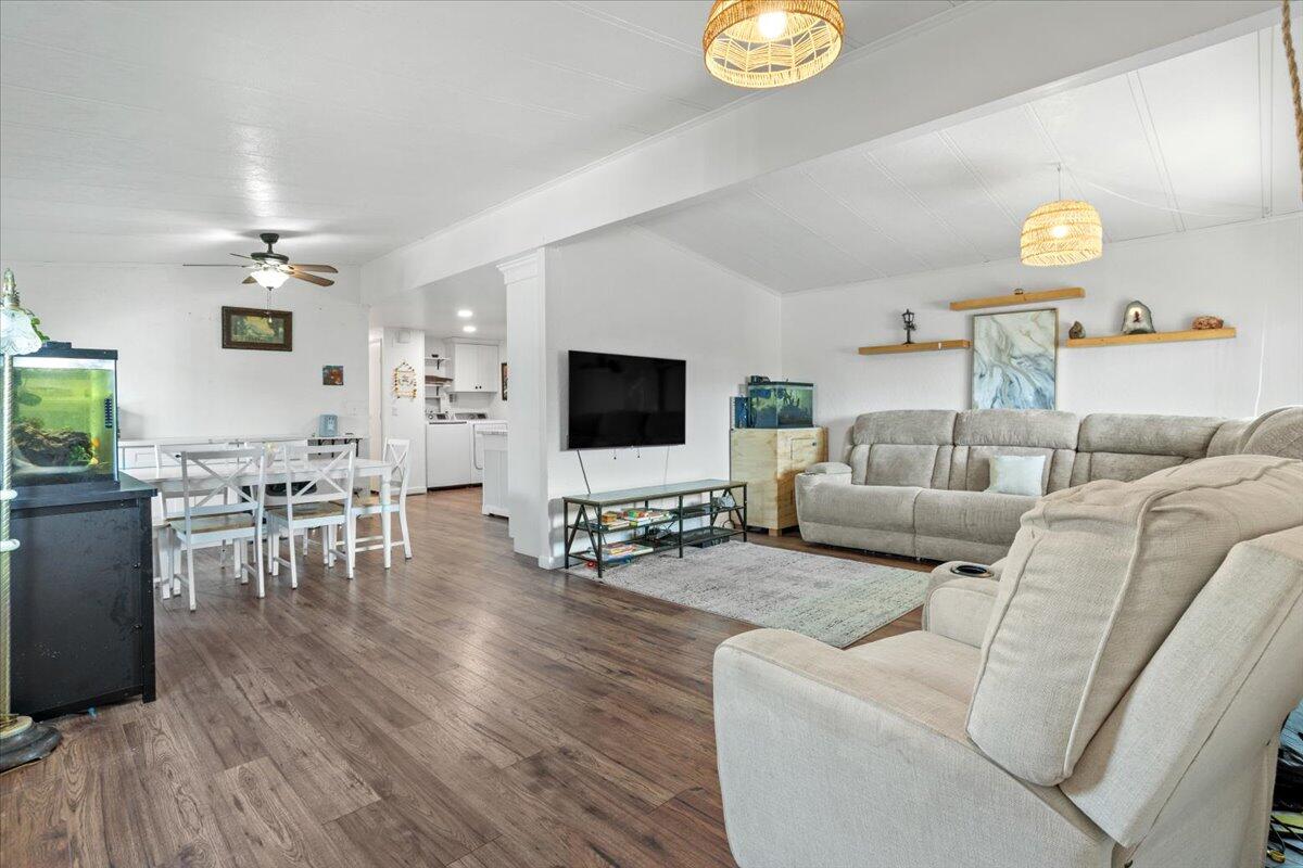 5700 Via Real Unit 106