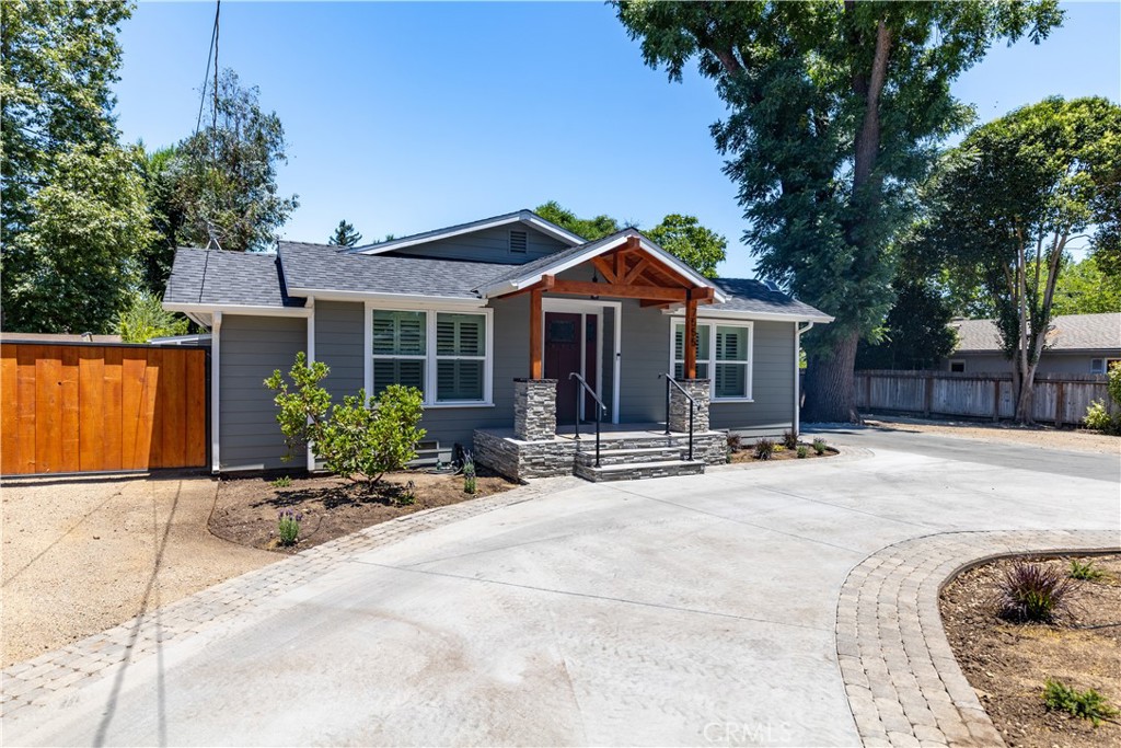 7555 San Andres Avenue