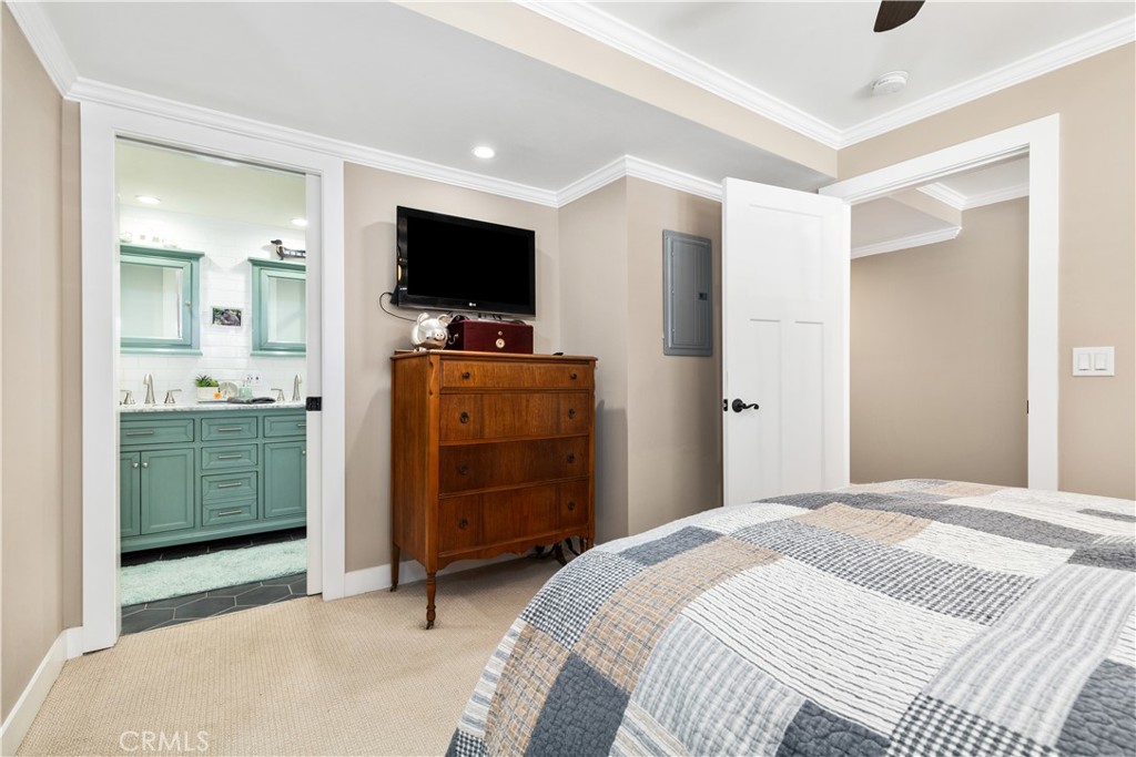 7555 San Andres Avenue