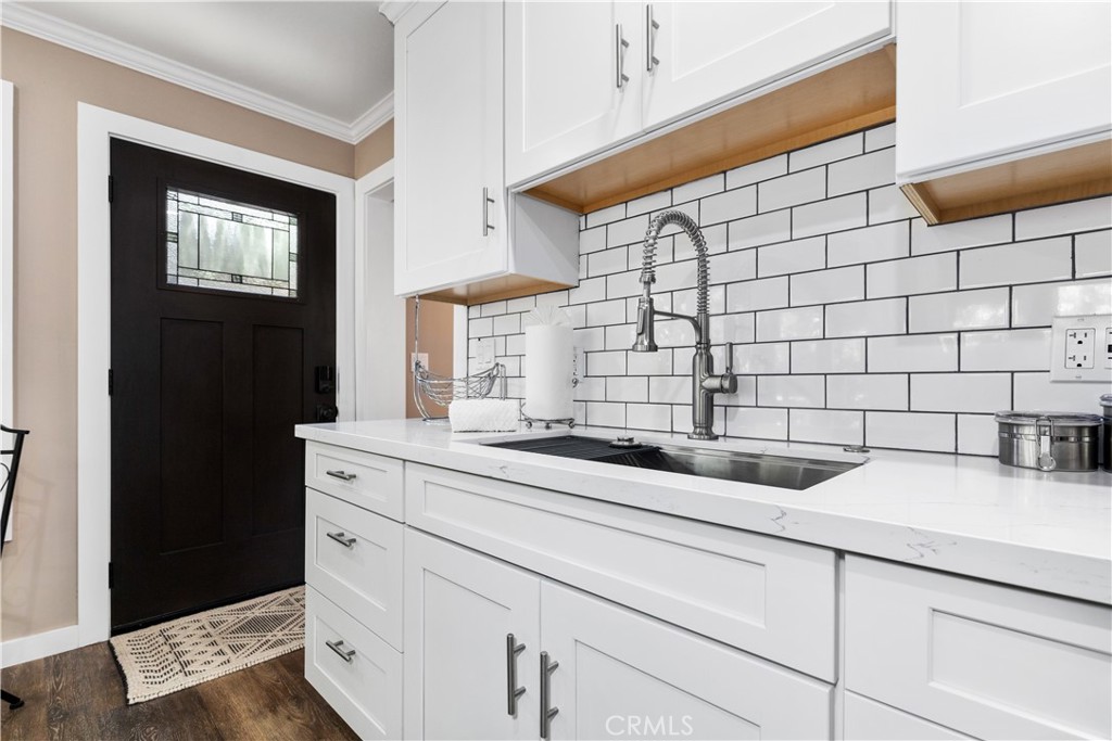 7555 San Andres Avenue