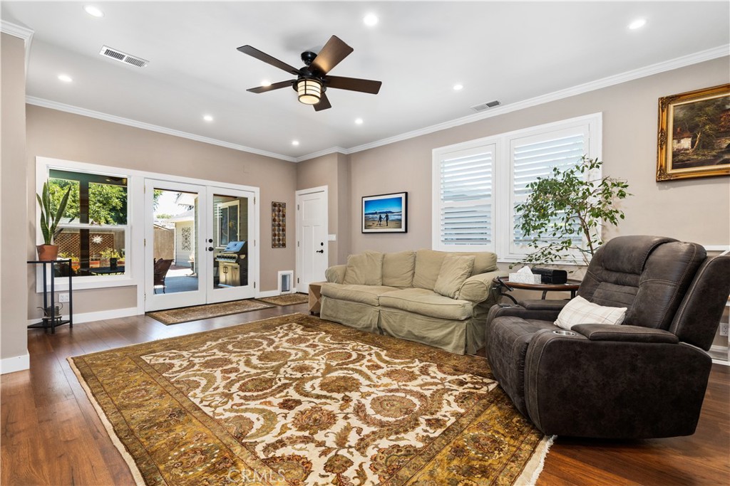 7555 San Andres Avenue