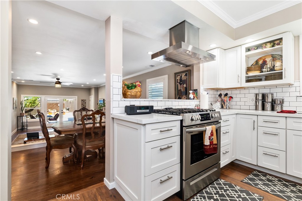 7555 San Andres Avenue