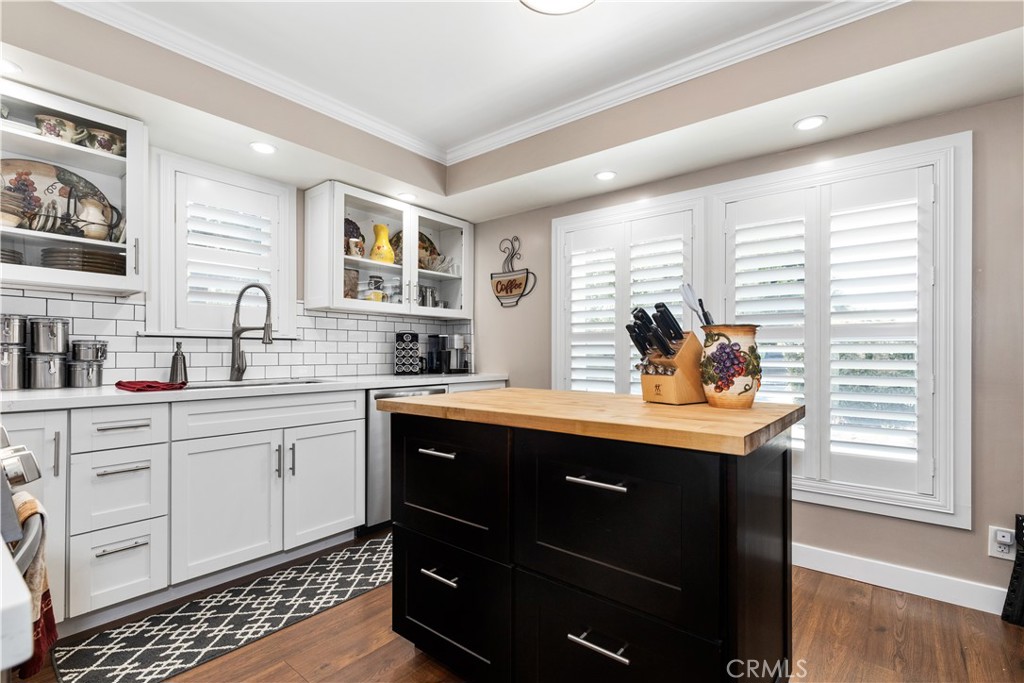 7555 San Andres Avenue