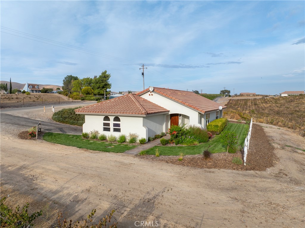 8415 Magdalena Drive