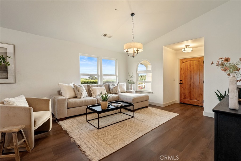 8415 Magdalena Drive