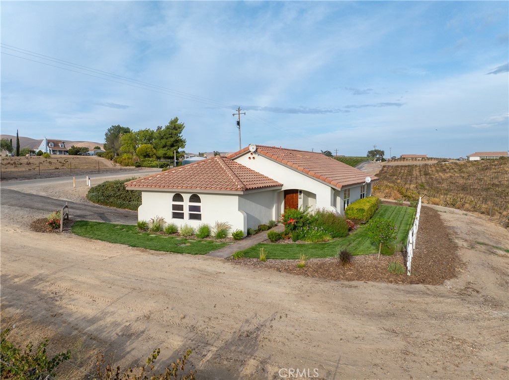 8415 Magdalena Drive