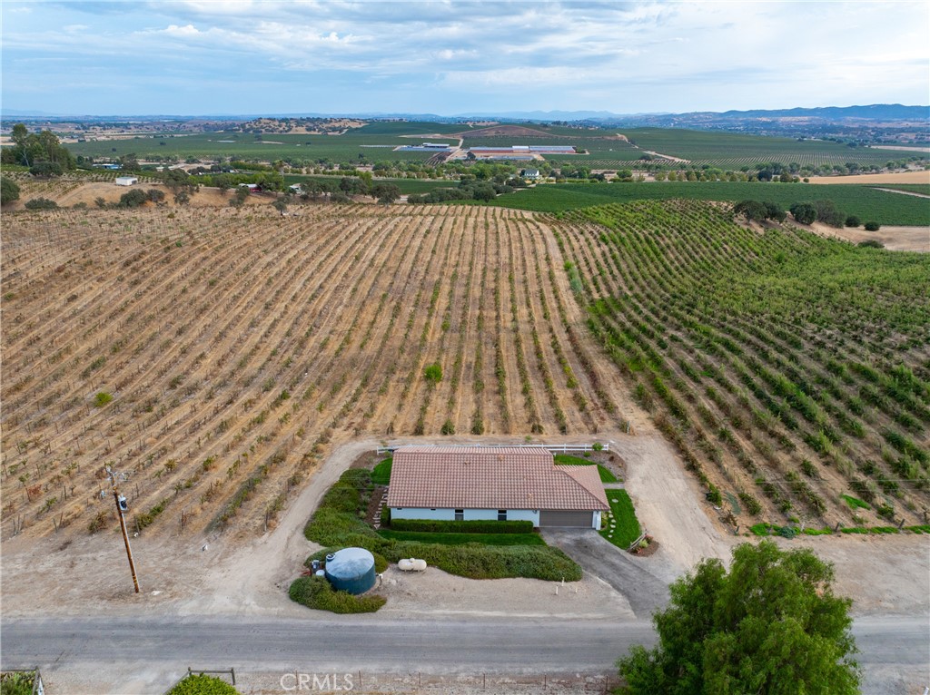 8415 Magdalena Drive