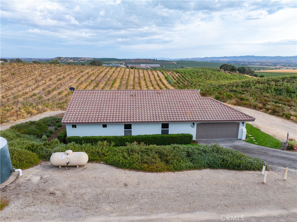 8415 Magdalena Drive