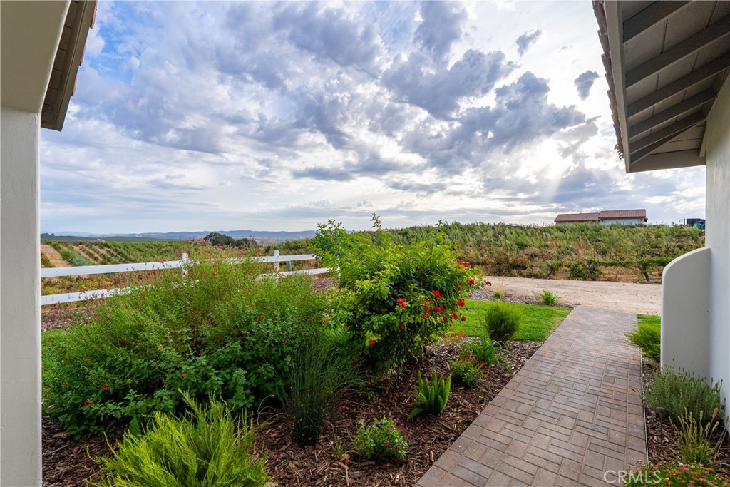 8415 Magdalena Drive