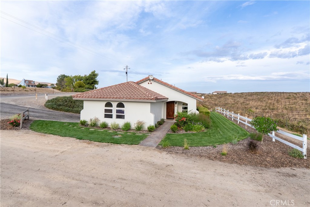 8415 Magdalena Drive