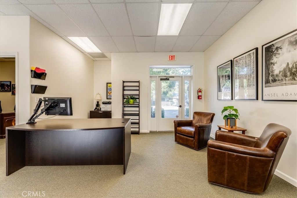 7090 Atascadero