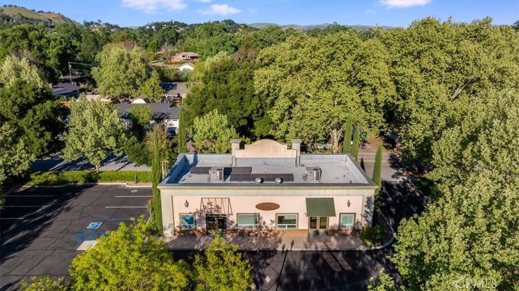 7090 Atascadero