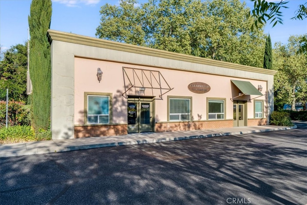 7090 Atascadero