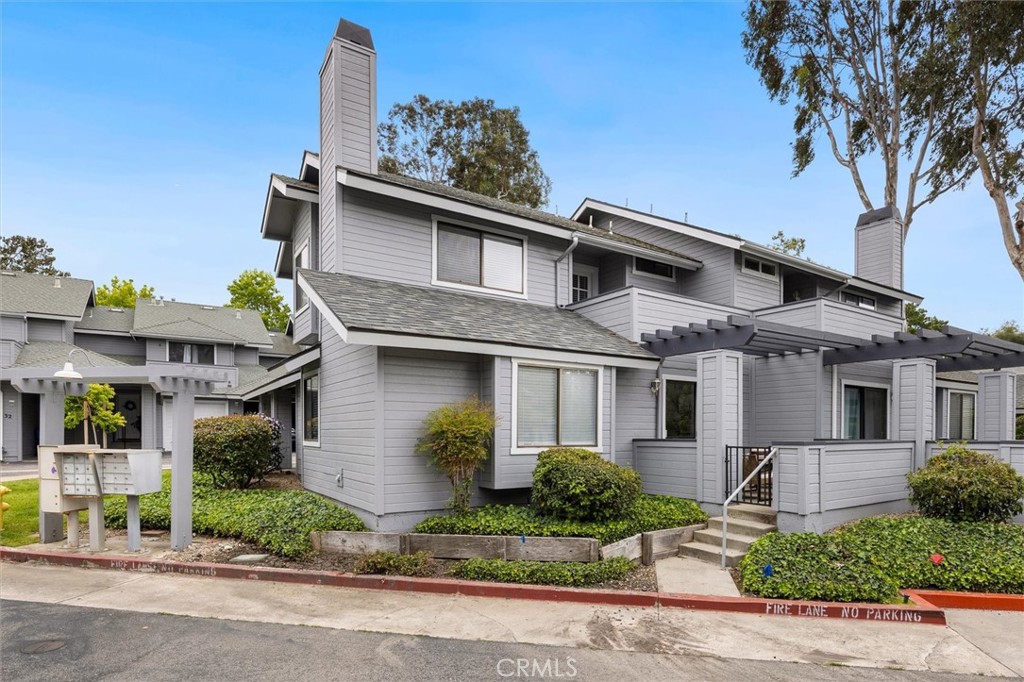2221 King Court 40